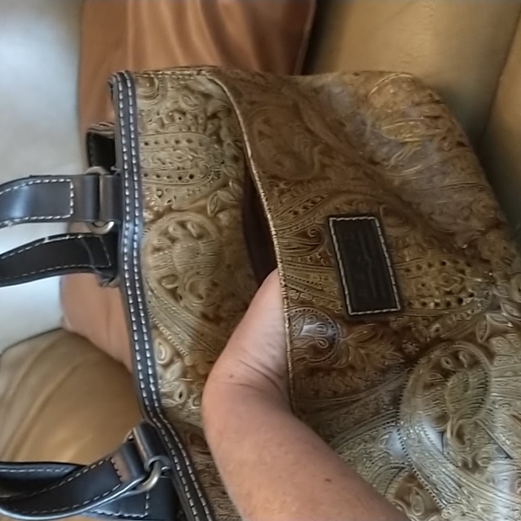 Relic Quality Brand Leather Paisley Handbag - Picture 7 of 13